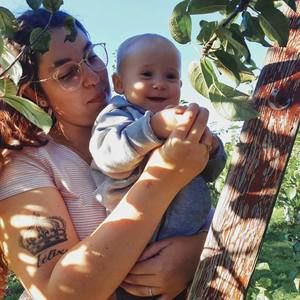 Meet your Posher, Émilie